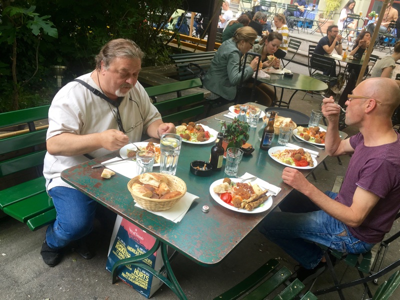  ©2016 by Daniel Zumofen 