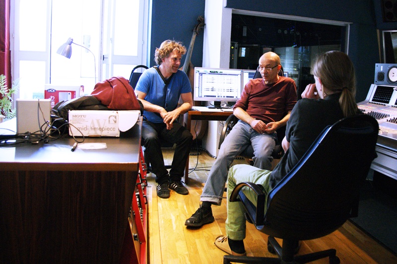  ©2014 by Hardstudios 